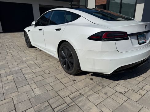 Used 2022 Tesla Model S Standard Range image 2