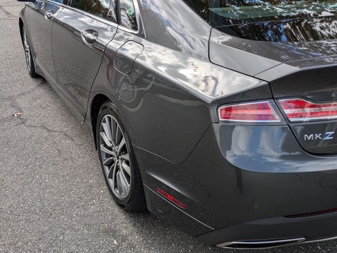 Used 2018 Lincoln MKZ Premiere image 10