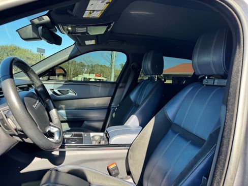 Used 2020 Land Rover Range Rover Velar S image 9