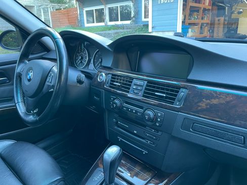 Used 2006 BMW 330i Sedan image 25