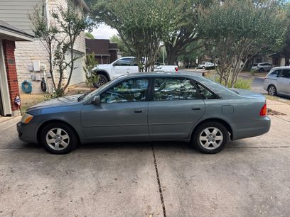 Used 2000 Toyota Avalon XLS