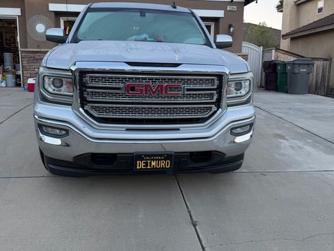Used 2018 GMC Sierra 1500 SLE w/ SLE Value Package RWD image 1