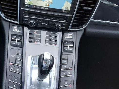 Used 2014 Porsche Panamera 4 image 13