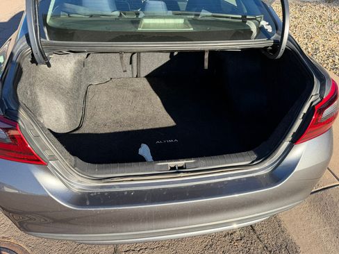 Used 2017 Nissan Altima 2.5 SR image 11