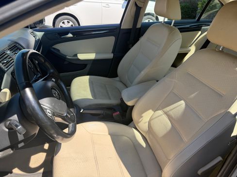 Used 2016 Volkswagen Jetta SEL FWD image 11