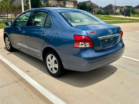 Used 2008 Toyota Yaris Sedan FWD image 2