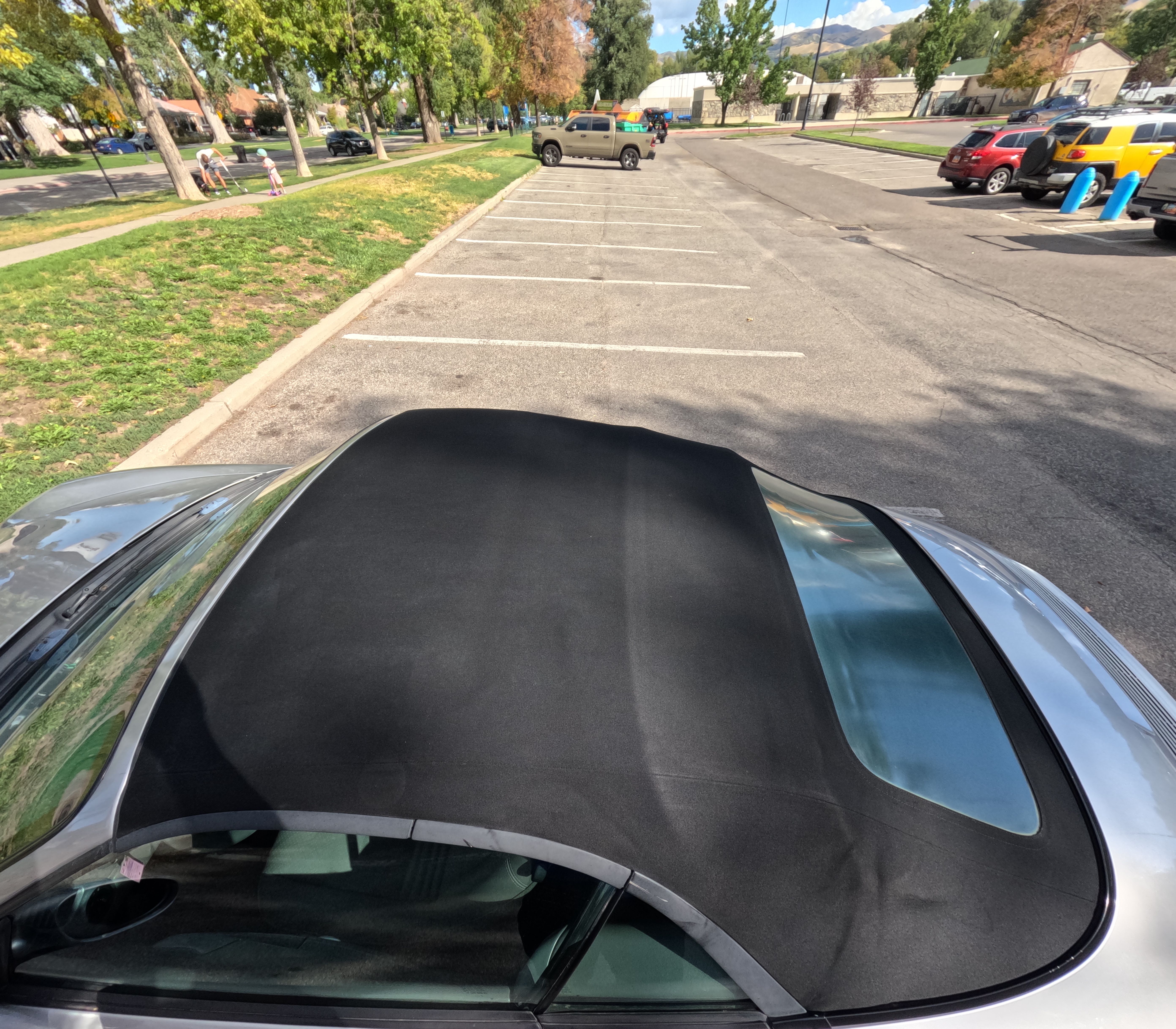 Used 2001 Porsche 911 Cabriolet image 23
