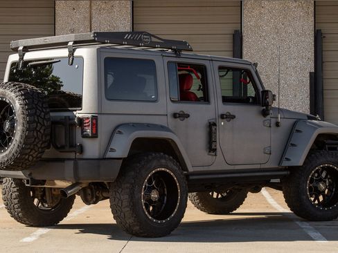 Used 2014 Jeep Wrangler Unlimited Sport w/ Quick Order Package 24S image 9