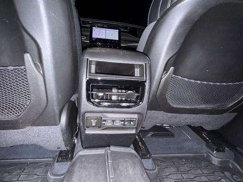 Used 2023 Jeep Grand Cherokee 4WD 4xe w/ Luxury Tech Group II image 10