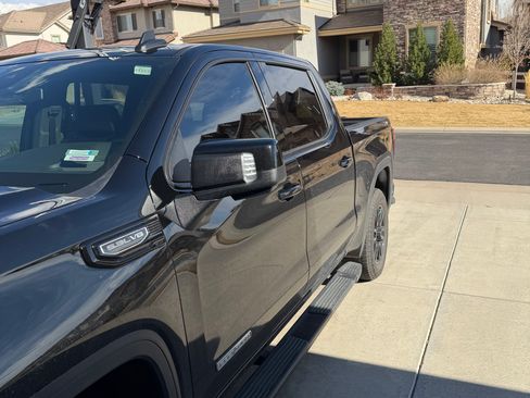 Used 2025 GMC Sierra 1500 Elevation w/ Elevation Premium Package image 9