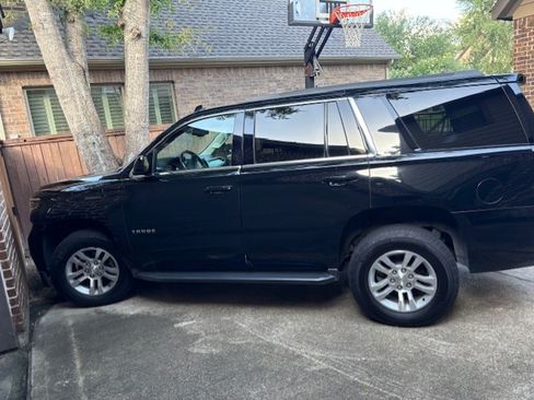 Used 2018 Chevrolet Tahoe LT image 12