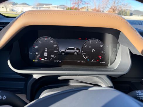 Used 2025 Land Rover Defender 110 S image 11