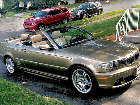 Used 2005 BMW 330Ci Convertible image 1