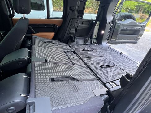 Used 2021 Land Rover Defender 110 X image 14