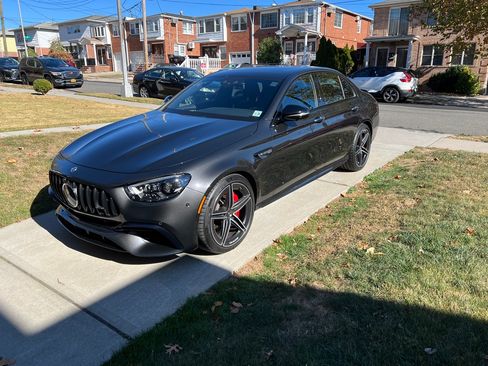 Used 2021 Mercedes-Benz E 63 AMG S image 2