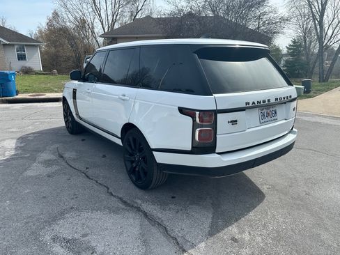 Used 2020 Land Rover Range Rover Long Wheelbase HSE image 4