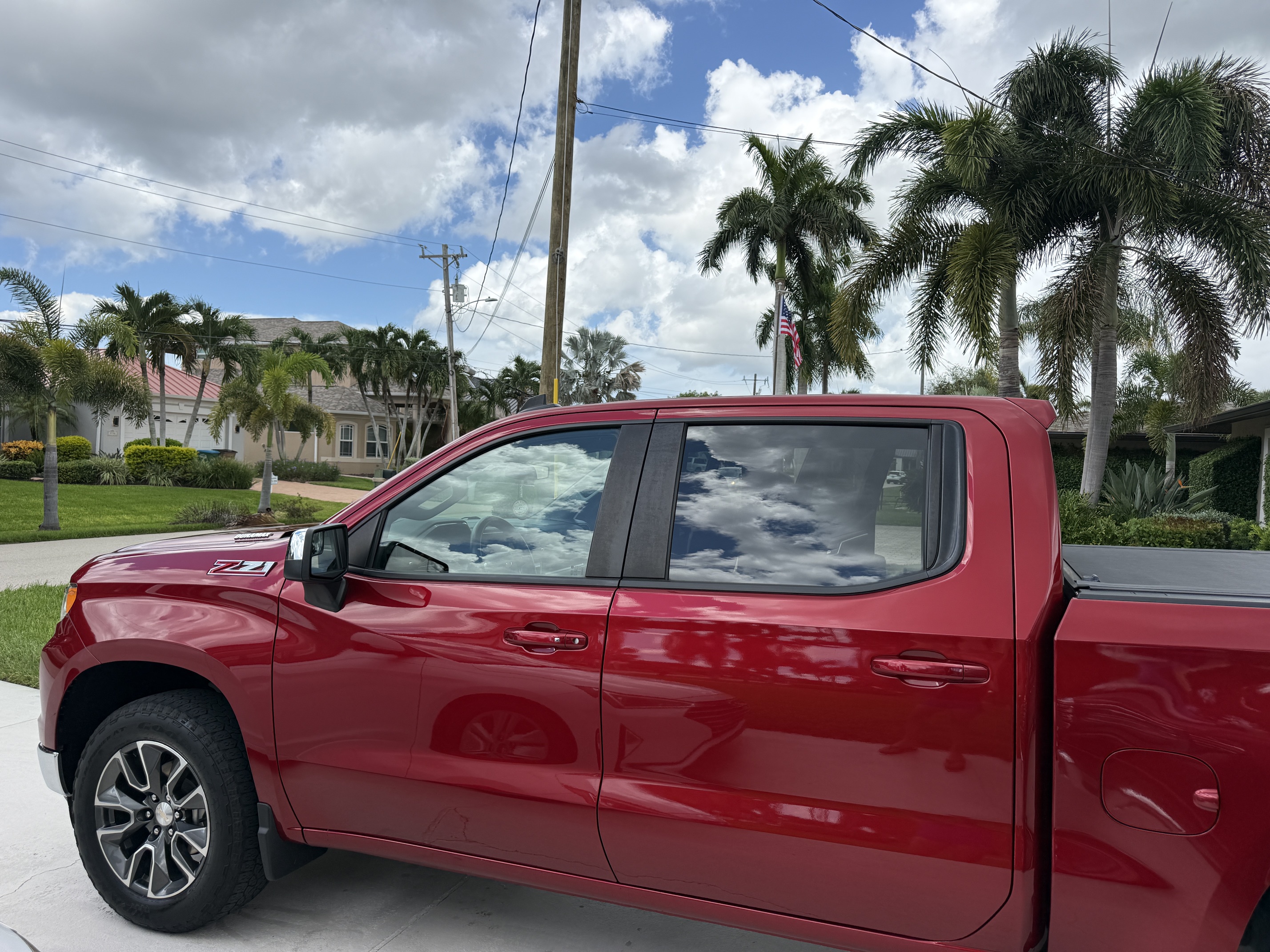 Used 2024 Chevrolet Silverado 1500 LT AWD/4WD image 11