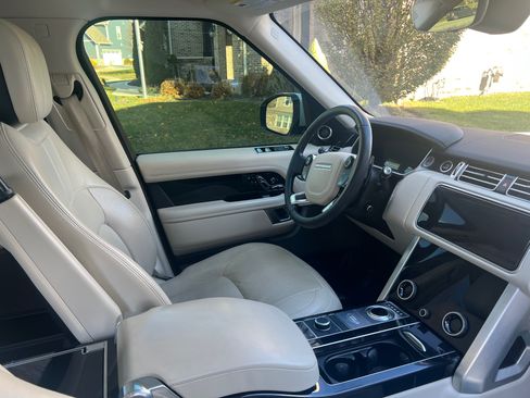 Used 2020 Land Rover Range Rover Long Wheelbase HSE image 14