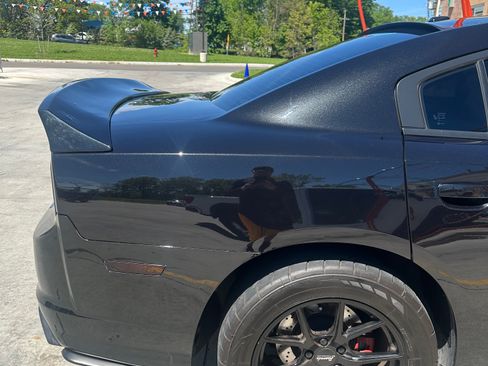 Used 2011 Dodge Charger R/T RWD image 11