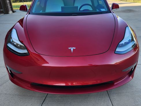 Used 2020 Tesla Model 3 image 4
