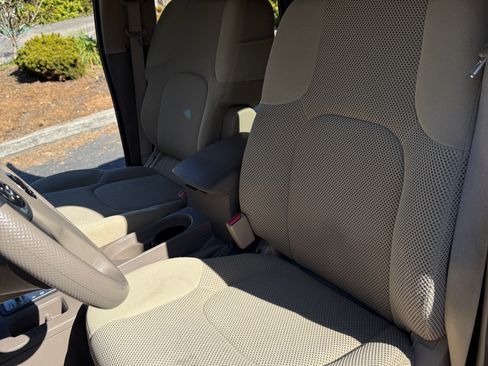 Used 2008 Nissan Frontier SE w/ SE Value Truck Pkg image 21