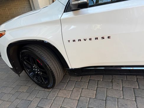 Used 2021 Chevrolet Traverse Premier w/ Redline Edition image 6