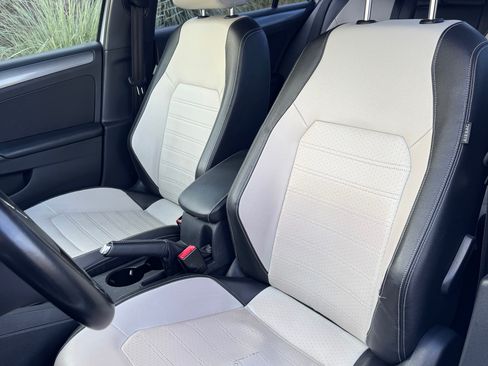 Used 2016 Volkswagen Jetta Sport w/ Lighting Package image 22