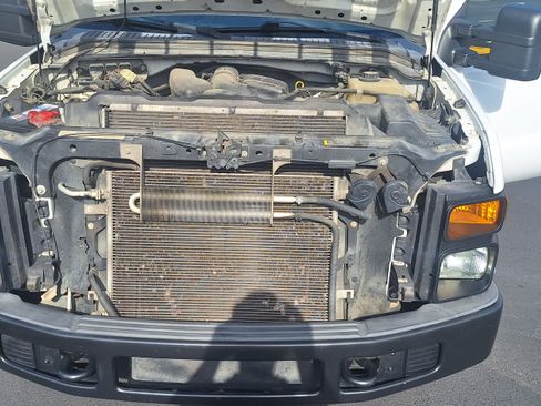 Used 2010 Ford F250 XL image 9