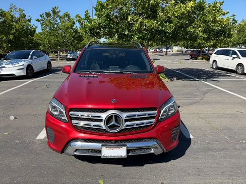 Used 2018 Mercedes-Benz GLS 450 4MATIC image 2
