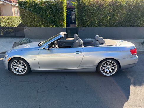 Used 2009 BMW 328i Convertible w/ Premium Pkg RWD image 6