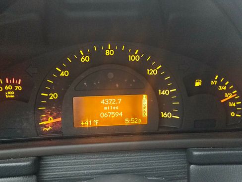 Used 2003 Mercedes-Benz C 240 Sedan image 8