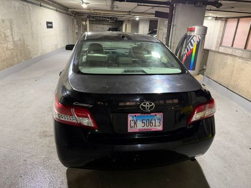 Used 2011 Toyota Camry LE FWD image 6