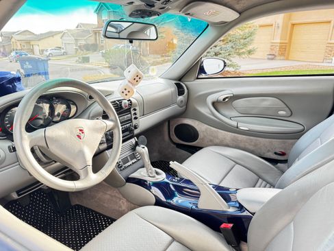 Used 2001 Porsche 911 Carrera image 9