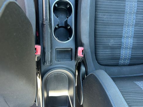 Used 2012 Volkswagen Beetle Turbo image 9