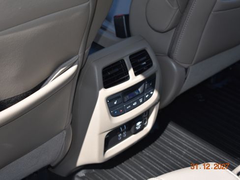 Used 2019 Honda Pilot Elite image 23