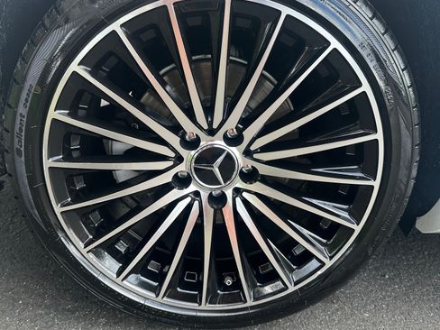 Used 2017 Mercedes-Benz E 300 image 14