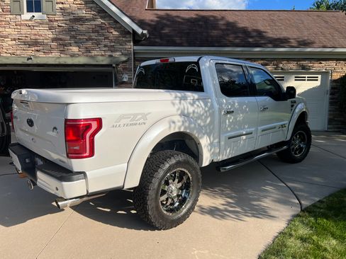 Used 2015 Ford F150 Lariat w/ Equipment Group 502A Luxury image 6