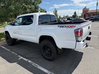 Used 2023 Toyota Tacoma TRD Sport w/ Advanced Technology Package AWD/4WD image 6