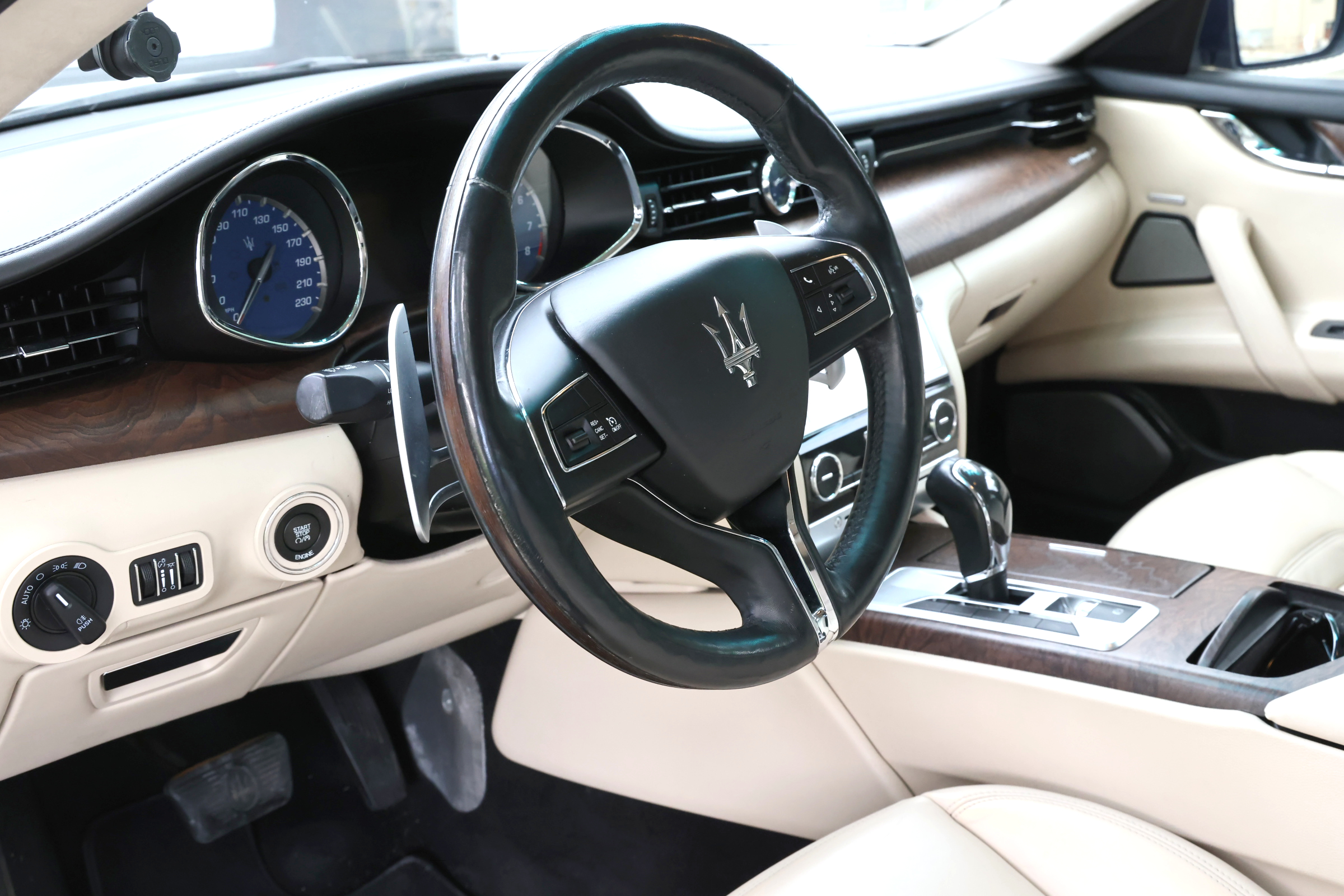 Used 2014 Maserati Quattroporte GTS RWD image 15