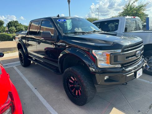 Used 2019 Ford F150 XLT w/ Equipment Group 302A Luxury AWD/4WD image 1