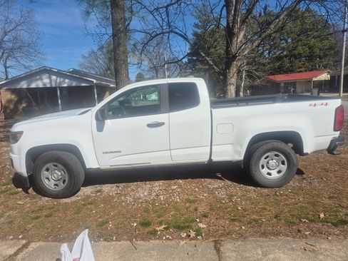 Used 2019 Chevrolet Colorado W/T w/ WT Convenience Package image 4
