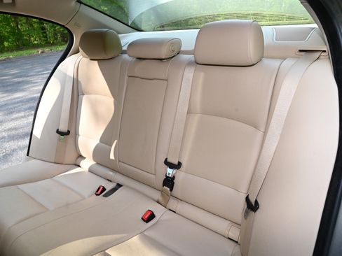 Used 2014 BMW 528i Sedan RWD image 23