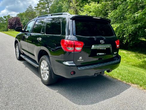Used 2010 Toyota Sequoia Platinum AWD/4WD image 20