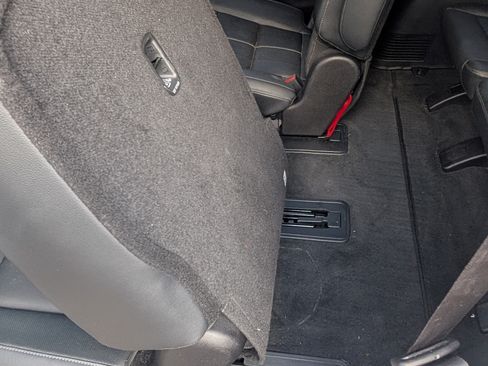 Used 2022 Kia Telluride EX w/ EX Premium Package image 13