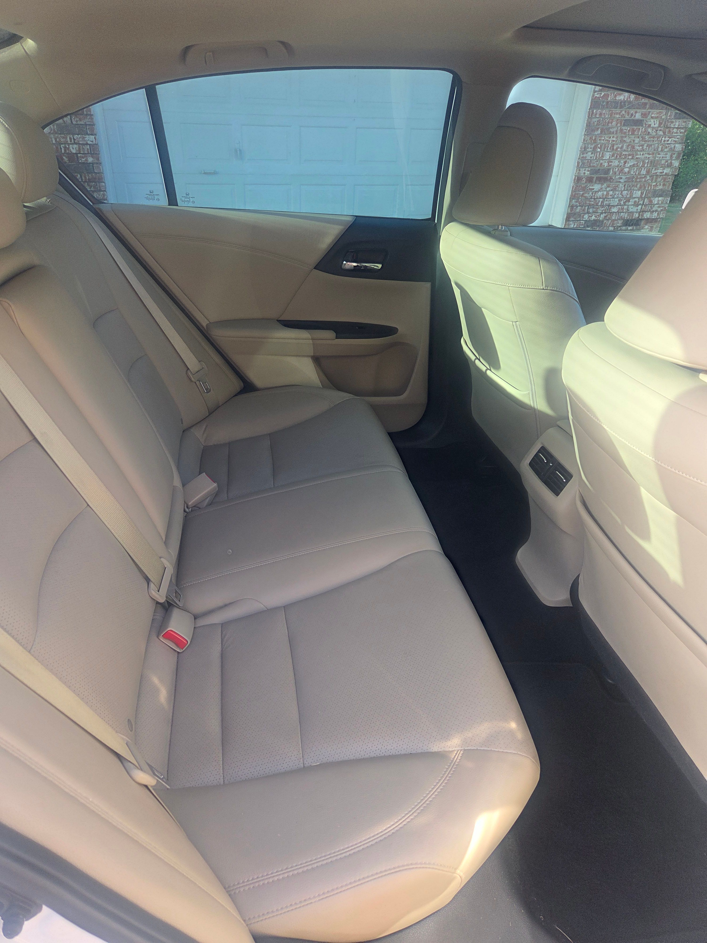 Used 2015 Honda Accord EX-L image 5
