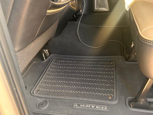 Used 2019 RAM 2500 Limited image 11