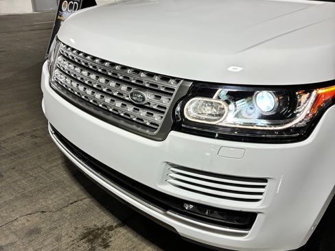 Used 2017 Land Rover Range Rover HSE image 22