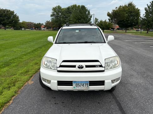 Used 2005 Toyota 4Runner Limited AWD/4WD image 1