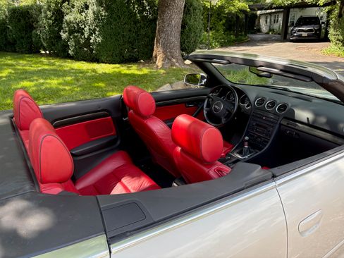 Used 2005 Audi S4 Cabriolet image 10