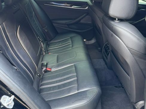 Used 2017 BMW 540i RWD image 13
